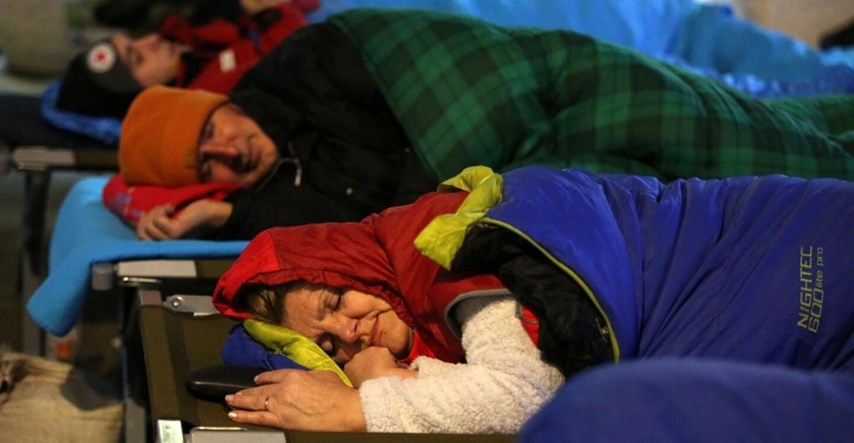 VIDEO Riječani spavali na otvorenom da pokažu kako je beskućnicima